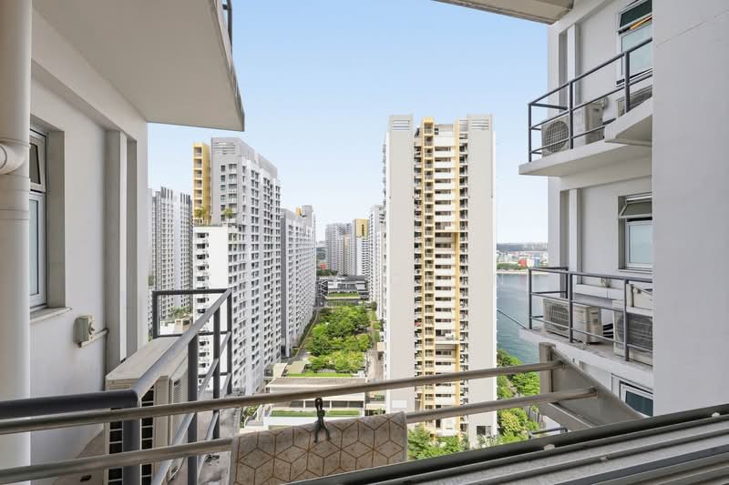 422A Northshore Drive, 422A Northshore Drive, 3 Bedrooms, 1,001 sqft, HDB Flat For Sale, by Krisy Chen, 500239339 - Balcony - PropertyGuru.com.sg