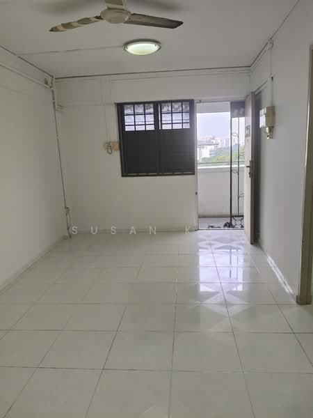 620 Bedok Reservoir Road, 620 Bedok Reservoir Road, 2 Bedrooms, 645 sqft, HDB Flat For Rent, by Susan Koh, 500239358 - Balcony - PropertyGuru.com.sg