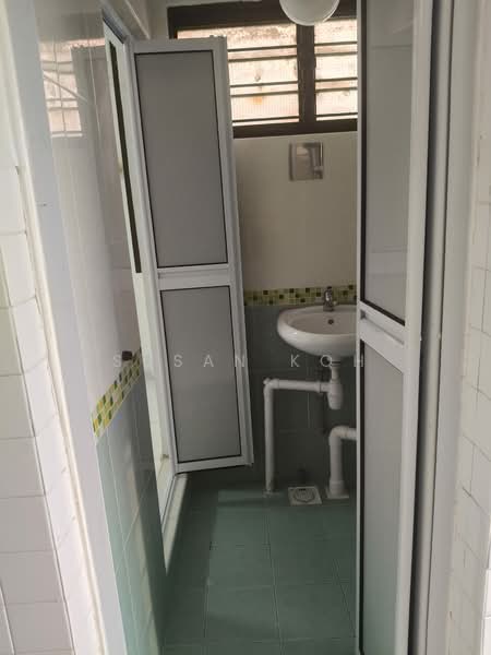 620 Bedok Reservoir Road, 620 Bedok Reservoir Road, 2 Bedrooms, 645 sqft, HDB Flat For Rent, by Susan Koh, 500239358 - Bathroom - PropertyGuru.com.sg