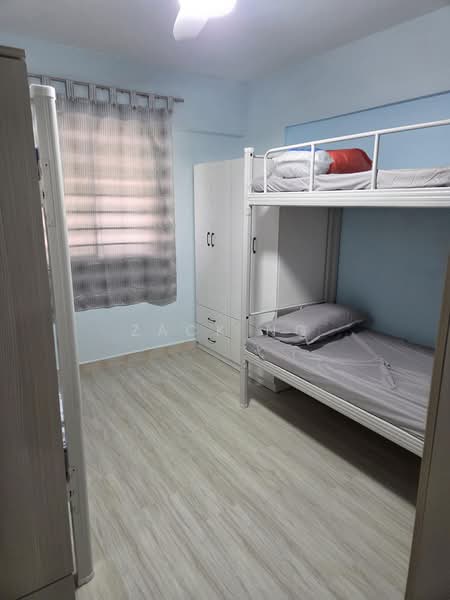 586 Ang Mo Kio Avenue 3, 586 Ang Mo Kio Avenue 3, Ang Mo Kio / Bishan / Thomson, Room Rental, 250 sqft, HDB Flat For Rent, by Zack Ng, 500239377 - Bedroom - PropertyGuru.com.sg
