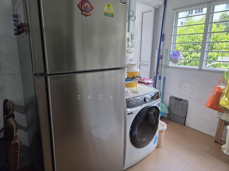 586 Cheng San Court, 586 Ang Mo Kio Avenue 3, Room Rental, 250 sqft, HDB Flat For Rent, by Zack Ng, 500239377 - Kitchen - PropertyGuru.com.sg