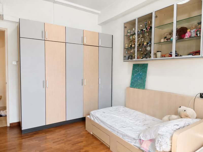 Freehold Landed Living Lifestyle without the Hassle of Maintenance, 22 Sirat Road, 4 Bedrooms, 2,013 sqft, Apartment For Sale, by Johanes ., 500239384 - Bedroom 1 - PropertyGuru.com.sg