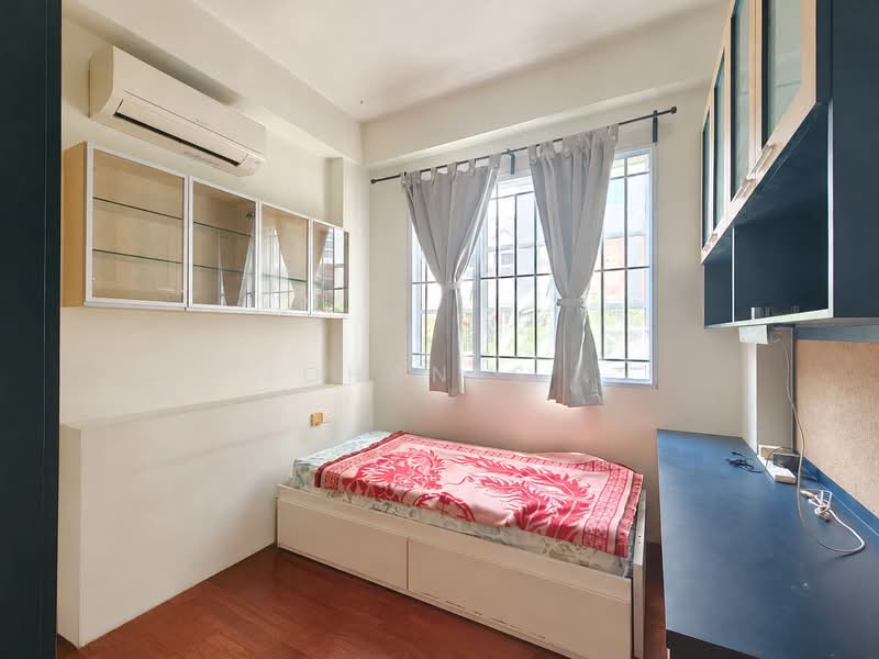 Freehold Landed Living Lifestyle without the Hassle of Maintenance, 22 Sirat Road, 4 Bedrooms, 2,013 sqft, Apartment For Sale, by Johanes ., 500239384 - Bedroom 2 - PropertyGuru.com.sg