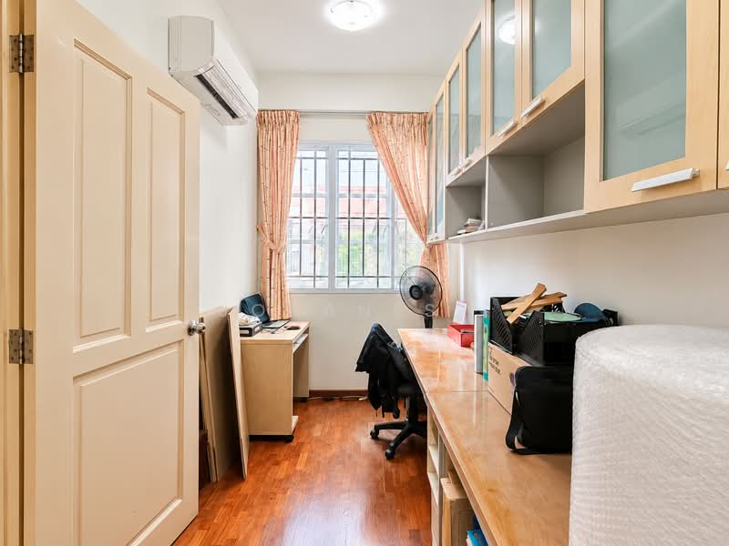 Freehold Landed Living Lifestyle without the Hassle of Maintenance, 22 Sirat Road, 4 Bedrooms, 2,013 sqft, Apartment For Sale, by Johanes ., 500239384 - Study - PropertyGuru.com.sg