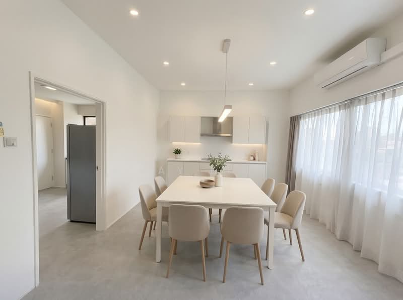 The Cairnhill, 4 Cairnhill Rise, Orchard / River Valley, 4 Bedrooms, 2,787 sqft, Condominium For Rent, by Ray Lim, 500239386 - Dining Room - PropertyGuru.com.sg