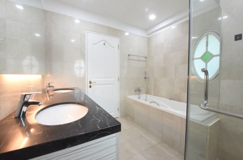 Gentle Villas, Gentle Drive, 5 Bedrooms, 7,382 sqft, Semi-Detached House For Rent, by Danielle Loh, 500239391 - Bathroom - PropertyGuru.com.sg