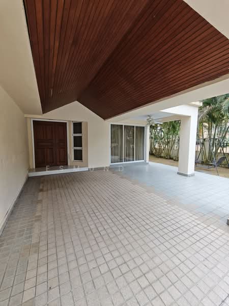 Gerald Park, Gerald Park, 4 Bedrooms, 2,345 sqft, Corner Terrace For Rent, by Esmund Teo, 500239393 - Exterior - PropertyGuru.com.sg