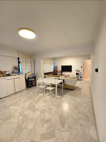 324 Sembawang Close, 324 Sembawang Close, 3 Bedrooms, 1,092 sqft, HDB Flat For Rent, by Adriel Tan, 500239394 - Living Room - PropertyGuru.com.sg