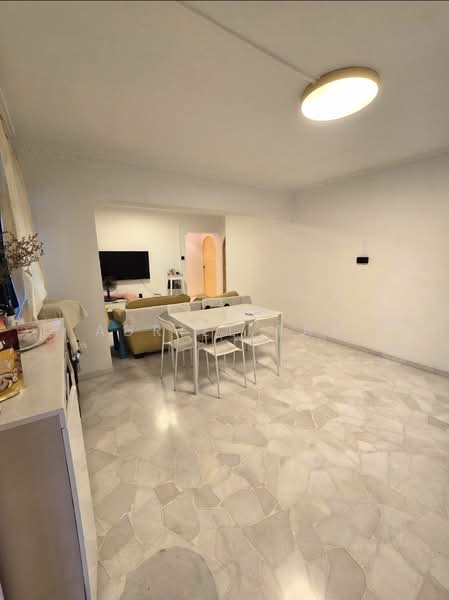 324 Sembawang Close, 324 Sembawang Close, 3 Bedrooms, 1,092 sqft, HDB Flat For Rent, by Adriel Tan, 500239394 - Living Room - PropertyGuru.com.sg