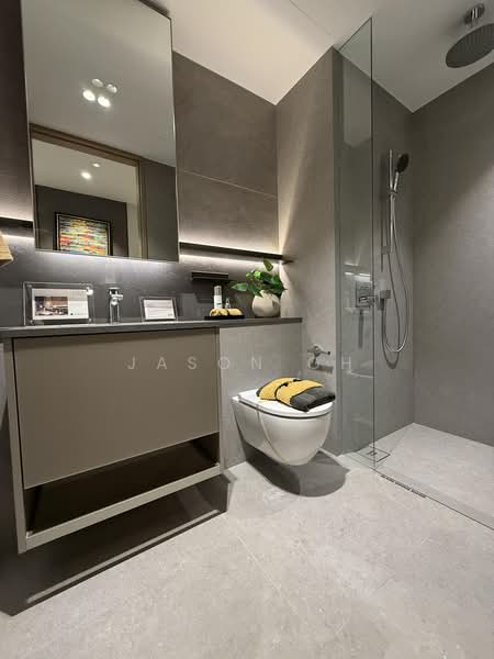 Zyon Grand, 3 Kim Seng Road, Alexandra / Commonwealth, 4 Bedrooms, 1,615 sqft, Condominium For Sale, by Jason Oh, 500239410 - Bathroom - PropertyGuru.com.sg