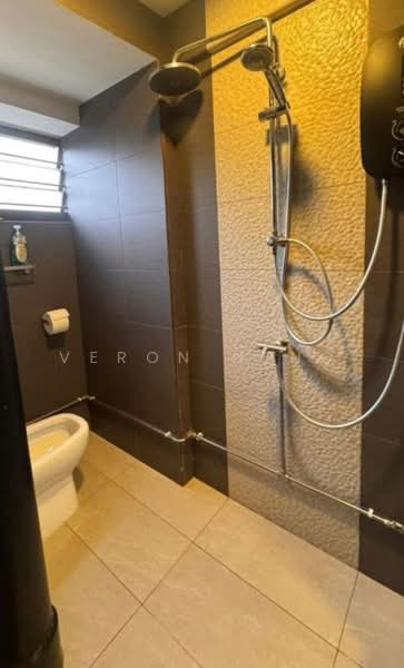 7 Saint George's Lane, 7 Saint George's Lane, Balestier / Toa Payoh, 1 Bedroom, 484 sqft, HDB Flat For Rent, by Veron Heng, 500239418 - Bathroom - PropertyGuru.com.sg