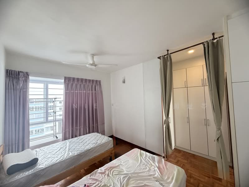 La Casa, 64 Woodlands Drive 16, 2 Bedrooms, 980 sqft, Condominium For Sale, by Connie Chew 周址芩, 500239420 - Bedroom - PropertyGuru.com.sg