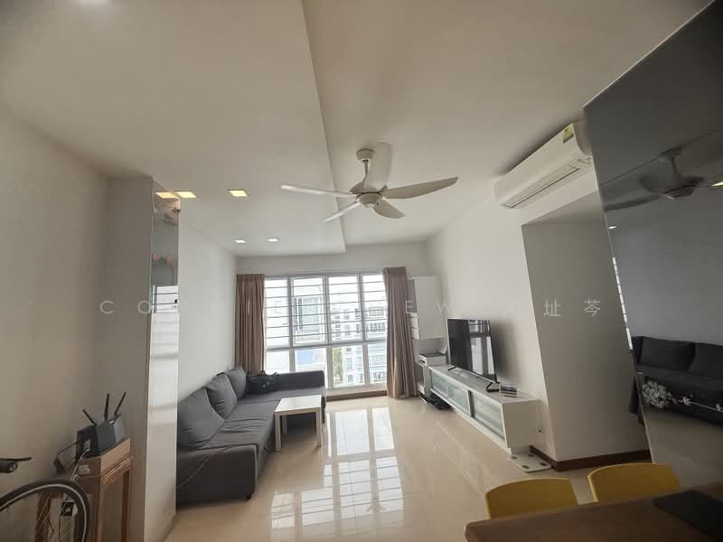 La Casa, 64 Woodlands Drive 16, 2 Bedrooms, 980 sqft, Condominium For Sale, by Connie Chew 周址芩, 500239420 - Living Room - PropertyGuru.com.sg