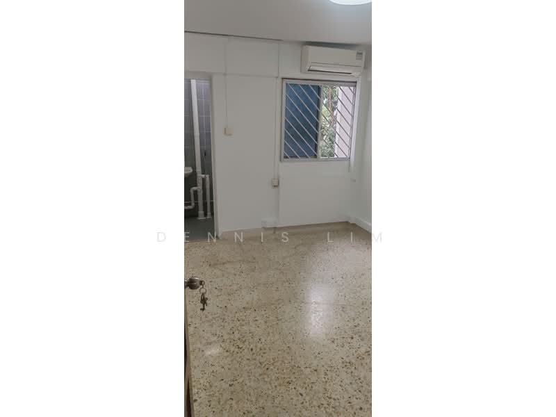 108 Ang Mo Kio Avenue 4, 108 Ang Mo Kio Avenue 4, Ang Mo Kio / Bishan / Thomson, 2 Bedrooms, 721 sqft, HDB Flat For Sale, by Dennis Lim, 500239429 - PropertyGuru.com.sg