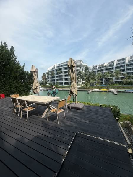 For Sale! Newly Renovated 3-Storey Waterfront Villa @ Sandy Island, Harbourfront / Telok Blangah, 5 Bedrooms, 8,000 sqft, Bungalow House For Sale, by Jesmond Lee, 500239435 - Exterior - PropertyGuru.com.sg