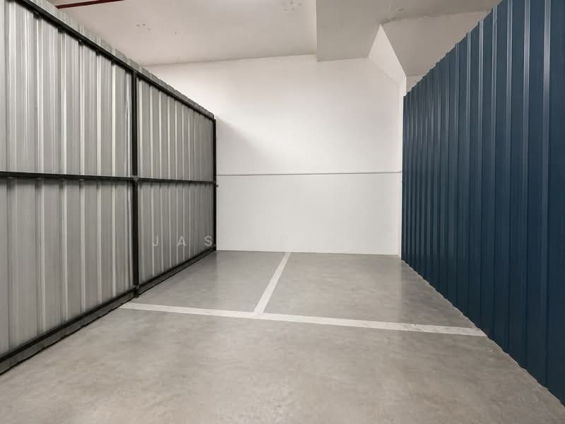 Ruby Warehouse Complex, 8 Kaki Bukit Rd 2, 500 sqft, Factory / Workshop (B2) For Rent, by Jasper How, 500239450 - Car Park - CommercialGuru.com.sg
