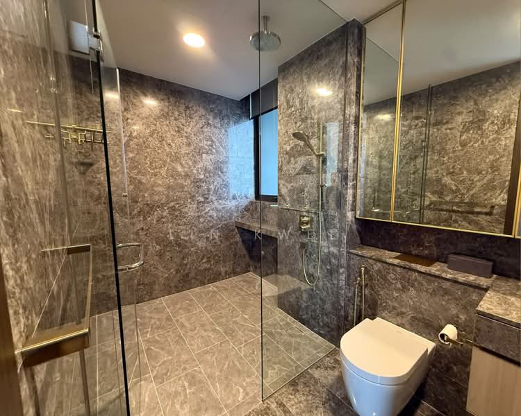 Meyer Mansion, 79 Meyer Road, 4 Bedrooms, 1,722 sqft, Condominium For Sale, by Lin Kwee, 500239454 - Bathroom - PropertyGuru.com.sg