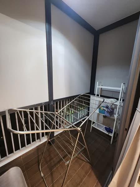 Seastrand, 17 Pasir Ris Link, 1 Bedroom, 570 sqft, Condominium For Sale, by Mira Kelyna, 500239484 - PropertyGuru.com.sg