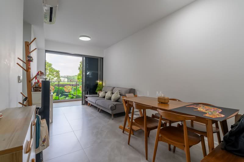AMO Residence, 21 Ang Mo Kio Rise, Ang Mo Kio / Bishan / Thomson, 2 Bedrooms, 743 sqft, Condominium For Sale, by Junie Lim, 500239493 - Living Room - PropertyGuru.com.sg