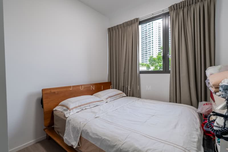 AMO Residence, 21 Ang Mo Kio Rise, Ang Mo Kio / Bishan / Thomson, 2 Bedrooms, 743 sqft, Condominium For Sale, by Junie Lim, 500239493 - Bedroom - PropertyGuru.com.sg