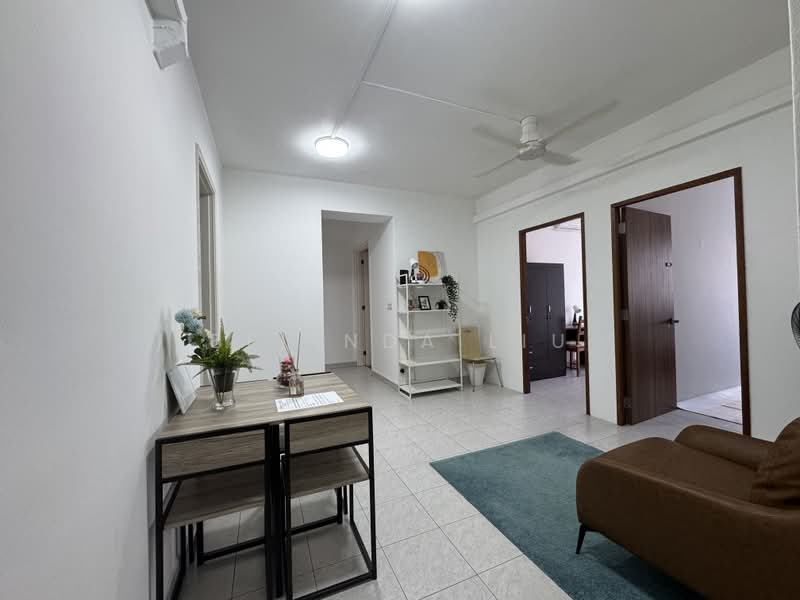 Central Green, 1 Jalan Membina, Room Rental, 100 sqft, Condominium For Rent, by Belinda Liu, 500239498 - PropertyGuru.com.sg