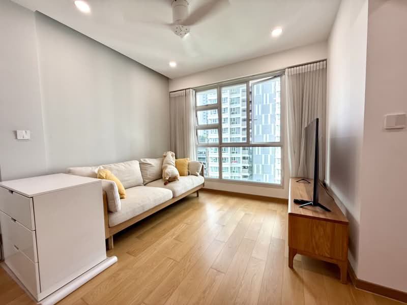 39A Margaret Drive, 39A Margaret Drive, 2 Bedrooms, 678 sqft, HDB Flat For Sale, by Brenda Koh, 500239512 - Living Room - PropertyGuru.com.sg