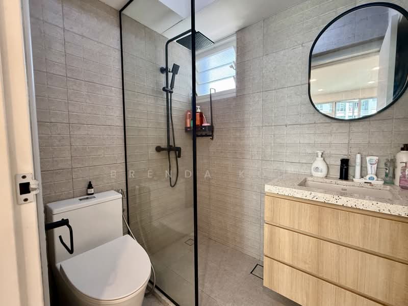 39A Margaret Drive, 39A Margaret Drive, 2 Bedrooms, 678 sqft, HDB Flat For Sale, by Brenda Koh, 500239512 - Bathroom - PropertyGuru.com.sg