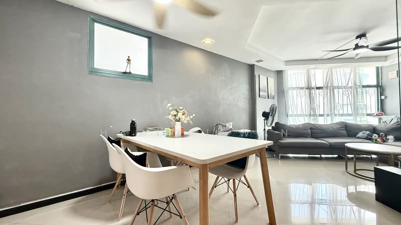 688F Woodlands Drive 75, 688F Woodlands Drive 75, 3 Bedrooms, 1,184 sqft, HDB Flat For Sale, by Haziq Irwan, 500239518 - Living Room - PropertyGuru.com.sg
