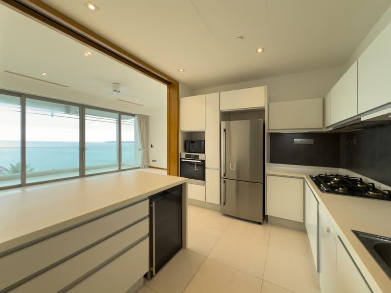 The Oceanfront @ Sentosa Cove, Harbourfront / Telok Blangah, 4 Bedrooms, 2,067 sqft, Condominium For Sale, by CY Lau, 500239528 - Kitchen - PropertyGuru.com.sg