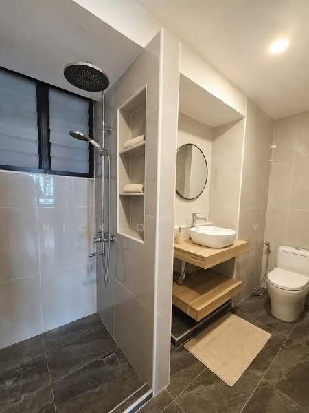 Master Bedroom and 4 Premium Rooms available for rent in 9 Woodlands Dr 72, 080, , Room Rental, 160 sqft, Condominium For Rent, by Nickson Guay, 500239541 - Bathroom - PropertyGuru.com.sg