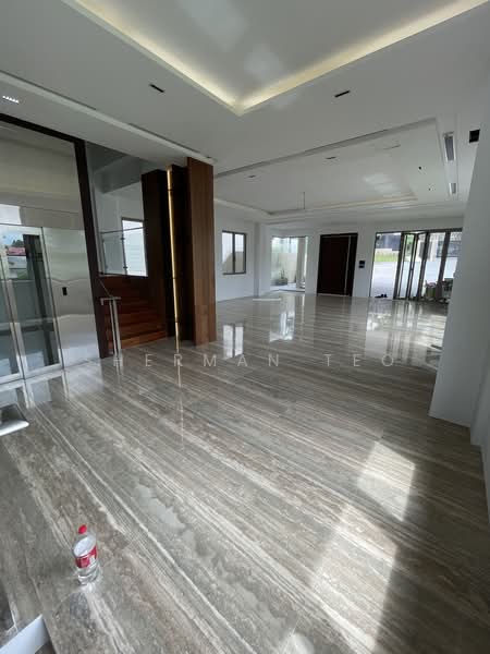 Renovated 2.5 + Basement Storey Detached @ Sunset Way, Sunset View, Sunset Heights, Sunset Way, Sunset View, Sunset Heights, Clementi, 6 Bedrooms, 12,000 sqft, Detached House For Sale, by Sherman Teo, 500239552 - Interior - PropertyGuru.com.sg