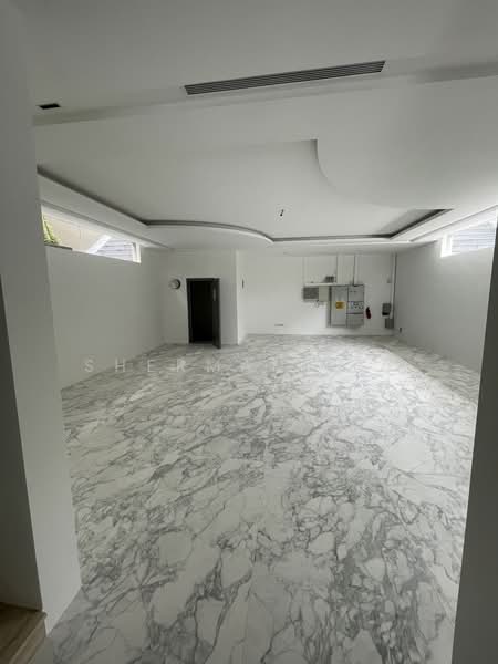 Renovated 2.5 + Basement Storey Detached @ Sunset Way, Sunset View, Sunset Heights, Sunset Way, Sunset View, Sunset Heights, Clementi, 6 Bedrooms, 12,000 sqft, Detached House For Sale, by Sherman Teo, 500239552 - Interior - PropertyGuru.com.sg