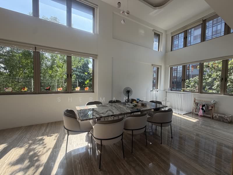 Renovated 2.5 + Basement Storey Detached @ Sunset Way, Sunset View, Sunset Heights, Sunset Way, Sunset View, Sunset Heights, Clementi, 6 Bedrooms, 12,000 sqft, Detached House For Sale, by Sherman Teo, 500239552 - Dining Room - PropertyGuru.com.sg