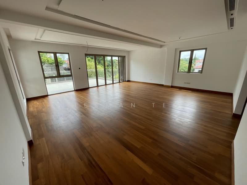 Renovated 2.5 + Basement Storey Detached @ Sunset Way, Sunset View, Sunset Heights, Sunset Way, Sunset View, Sunset Heights, Clementi, 6 Bedrooms, 12,000 sqft, Detached House For Sale, by Sherman Teo, 500239552 - Living Room - PropertyGuru.com.sg