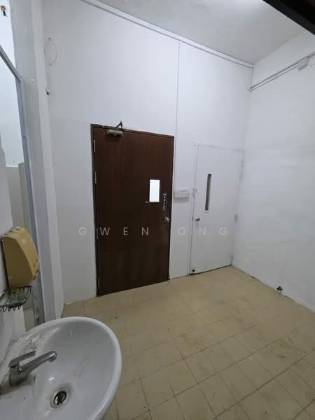108 Ang Mo Kio Avenue 4, Ang Mo Kio Avenue 4, Ang Mo Kio / Bishan / Thomson, 300 sqft, Shop / Shophouse For Rent, by Gwen Ong, 500239553 - Interior - CommercialGuru.com.sg