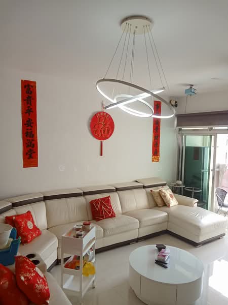 Avila Gardens, 11 Flora Road, 4 Bedrooms, 1,755 sqft, Condominium For Sale, by Glen Ong, 500239569 - Living Room - PropertyGuru.com.sg