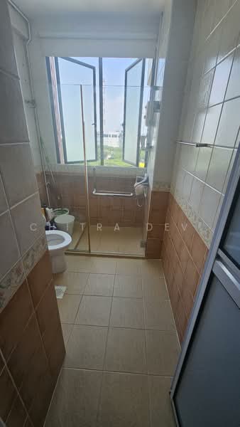 Eastern Lagoon I, 214 Upper East Coast Road, 2 Bedrooms, 980 sqft, Condominium For Rent, by Chitra Devi, 500239574 - PropertyGuru.com.sg