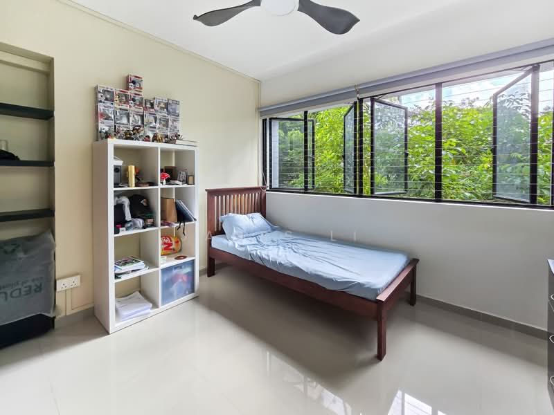 291C Bukit Batok Street 24, 291C Bukit Batok Street 24, 3 Bedrooms, 1,302 sqft, HDB Flat For Sale, by James Li, 500239579 - Bedroom - PropertyGuru.com.sg