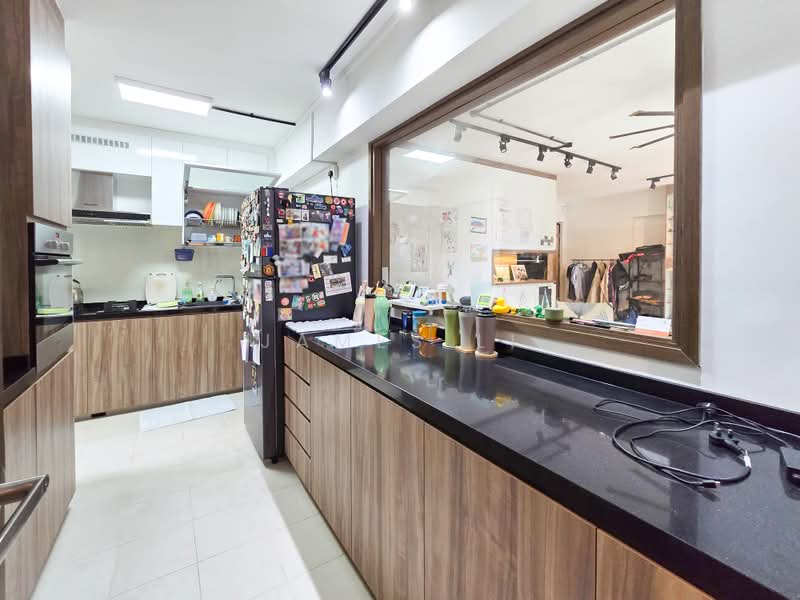 291C Bukit Batok Street 24, 291C Bukit Batok Street 24, 3 Bedrooms, 1,302 sqft, HDB Flat For Sale, by James Li, 500239579 - Kitchen - PropertyGuru.com.sg