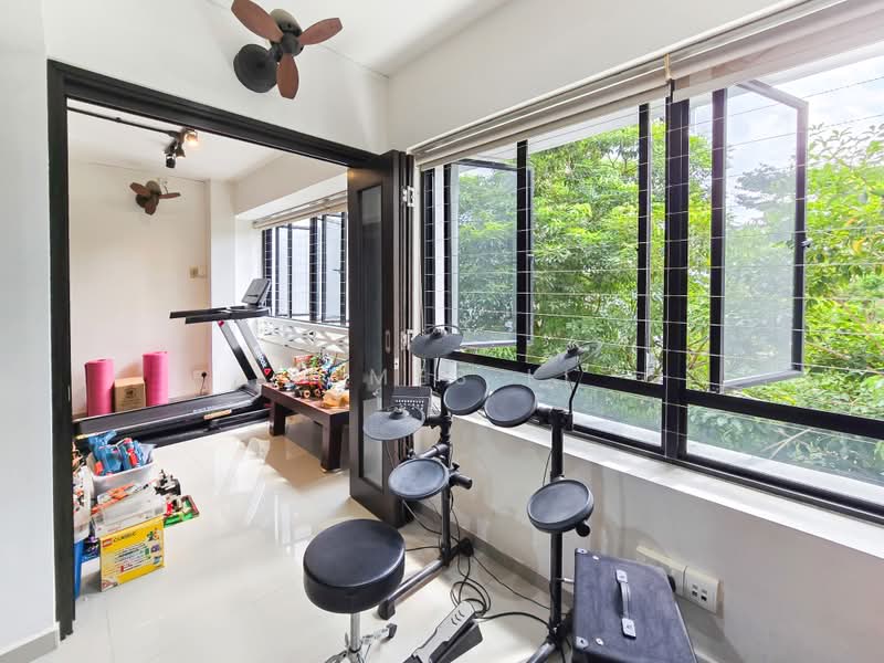 291C Bukit Batok Street 24, 291C Bukit Batok Street 24, 3 Bedrooms, 1,302 sqft, HDB Flat For Sale, by James Li, 500239579 - Gym - PropertyGuru.com.sg