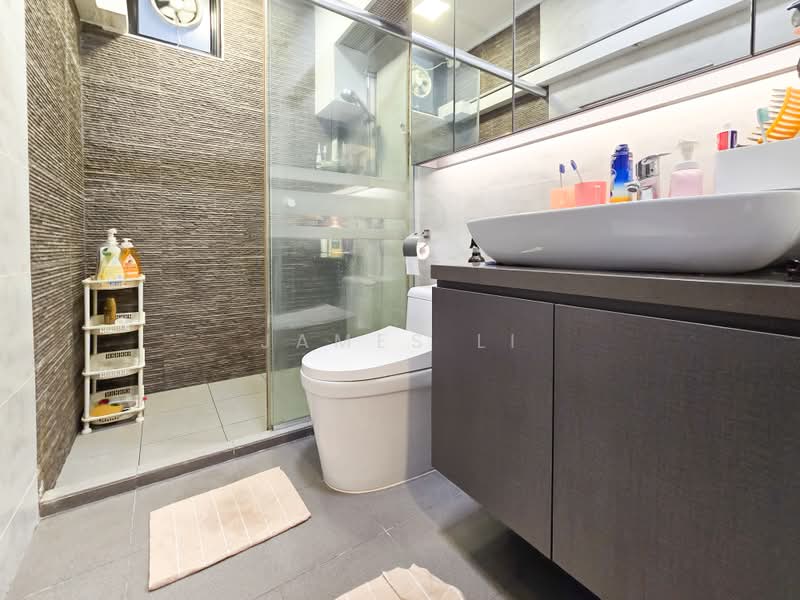 291C Bukit Batok Street 24, 291C Bukit Batok Street 24, 3 Bedrooms, 1,302 sqft, HDB Flat For Sale, by James Li, 500239579 - Bathroom - PropertyGuru.com.sg