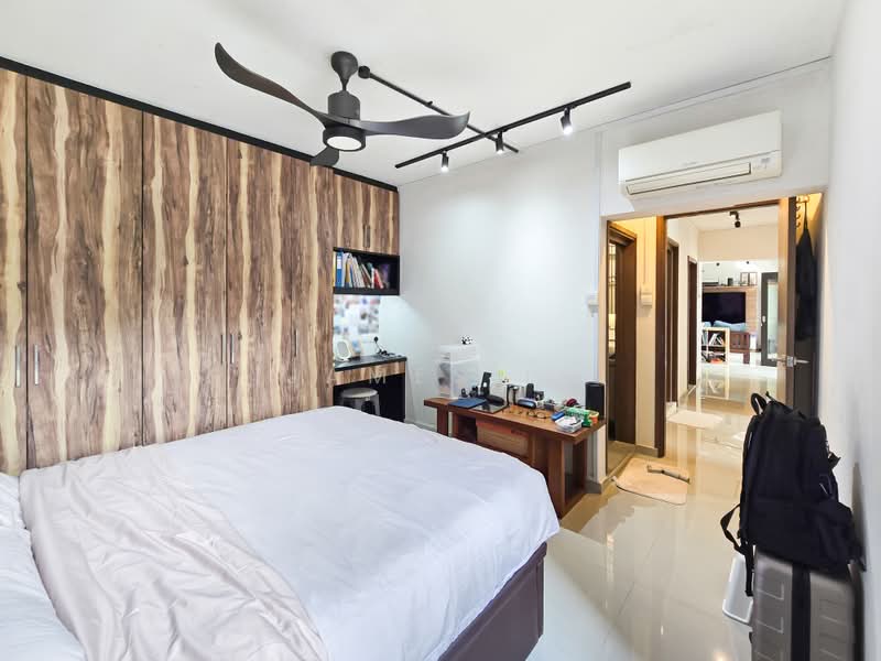 291C Bukit Batok Street 24, 291C Bukit Batok Street 24, 3 Bedrooms, 1,302 sqft, HDB Flat For Sale, by James Li, 500239579 - Bedroom - PropertyGuru.com.sg