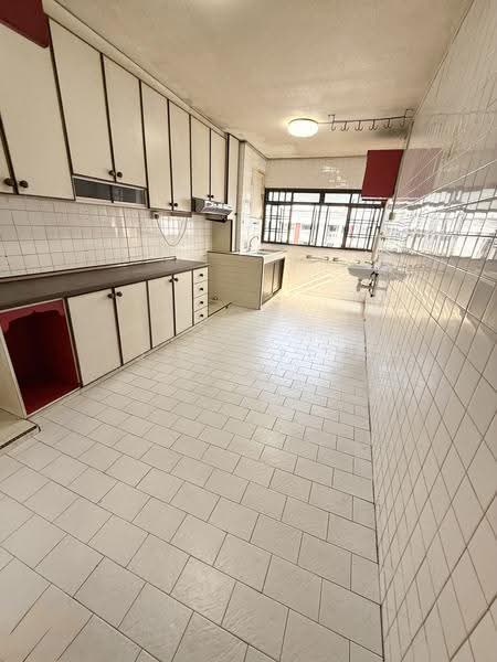 478 Jurong West Street 41, 478 Jurong West Street 41, 3 Bedrooms, 990 sqft, HDB Flat For Sale, by Jennifer Loh, 500239583 - Kitchen - PropertyGuru.com.sg