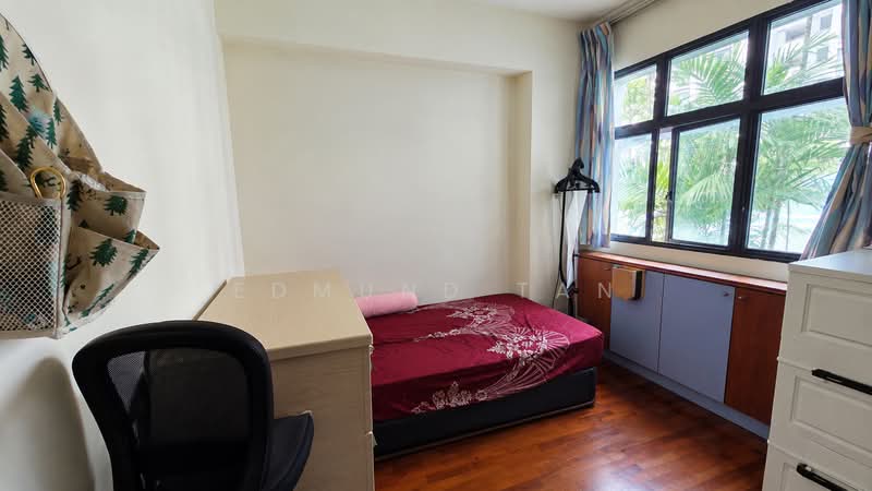 Eastvale, 31 Pasir Ris Drive 3, 3 Bedrooms, 1,292 sqft, Condominium For Sale, by Edmund Tan, 500239584 - Bedroom - PropertyGuru.com.sg