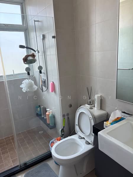 Landed with 2 Rooms available for rent in 307 Pavilion Circle, 081, , Room Rental, 150 sqft, Corner Terrace For Rent, by Nickson Guay, 500239593 - Bathroom - PropertyGuru.com.sg