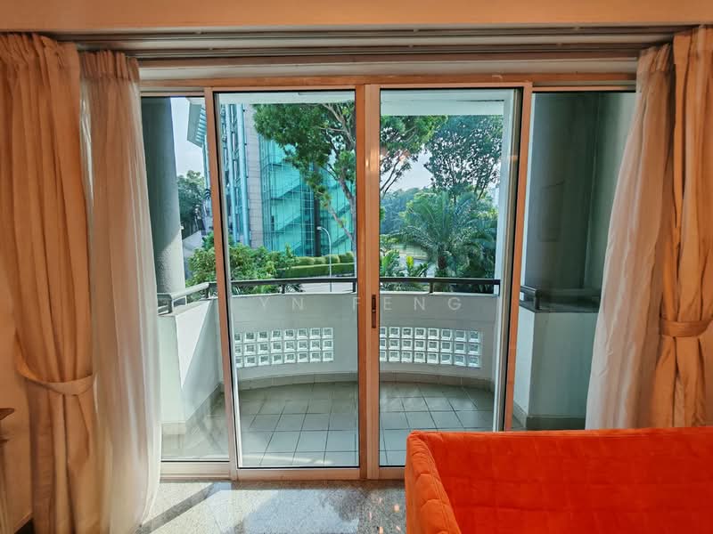 Royal Palm Mansions, 330 Pasir Panjang Road, 3 Bedrooms, 1,238 sqft, Condominium For Rent, by Lyn Feng, 500239594 - Balcony - PropertyGuru.com.sg