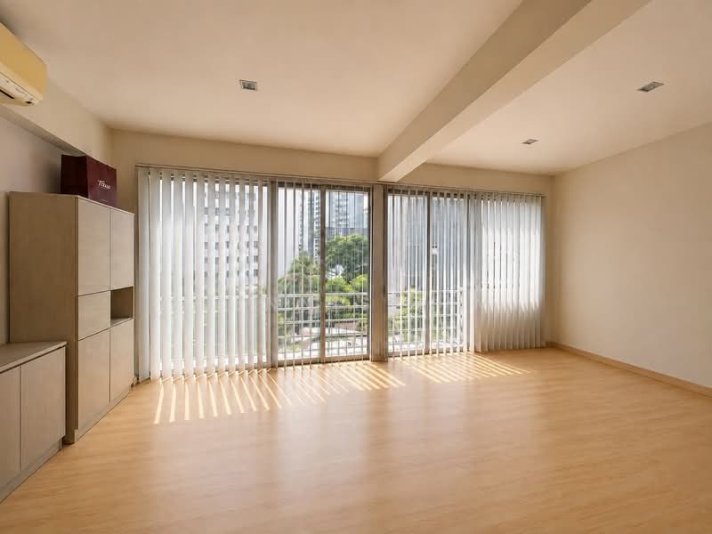 Ritz Mansions, 346 Balestier Road, 3 Bedrooms, 1,559 sqft, Apartment For Sale, by Dennis Lim, 500239600 - Living Room - PropertyGuru.com.sg