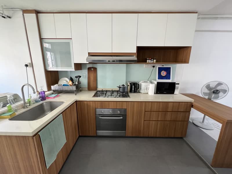 77 Bedok North Road, 77 Bedok North Road, 2 Bedrooms, 646 sqft, HDB Flat For Sale, by Marc Narulla, 500239614 - Kitchen - PropertyGuru.com.sg