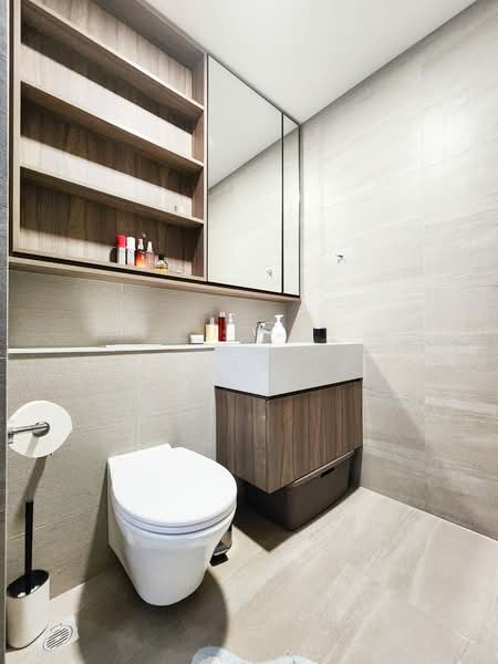 Piermont Grand, 44 Sumang Walk, 3 Bedrooms, 840 sqft, Executive Condominium For Sale, by James Li, 500239621 - Bathroom - PropertyGuru.com.sg
