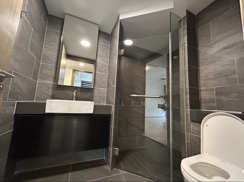 Affinity At Serangoon, 18 Serangoon North Avenue 1, 2 Bedrooms, 753 sqft, Condominium For Sale, by Yen Ling, 500239624 - Bathroom - PropertyGuru.com.sg